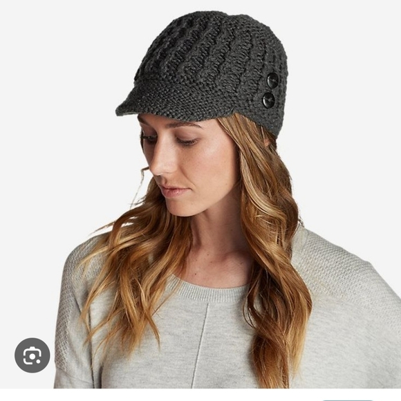 NWT EDDIE BAUER COVEY BEANIE SMALL BRIM KNITWEAR HAT CAP BLACK CROCHET WOMEN OS - Picture 1 of 15